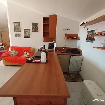 Apartment Kicaangi *